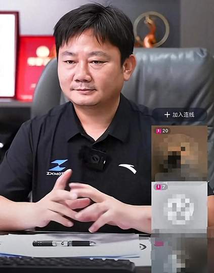 张雪合影情绪风波背后：国足赛前心态成胜负手